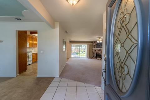 812 E Milgeo Ave, Ripon, CA 95366 photo 6