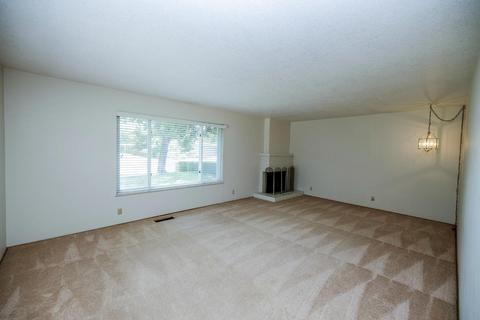 1221 Chehalem Dr, Modesto, CA 95350 photo 11