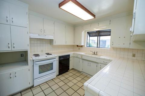 1221 Chehalem Dr, Modesto, CA 95350 photo 21