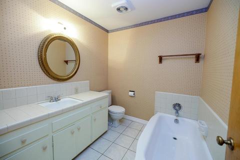 1221 Chehalem Dr, Modesto, CA 95350 photo 37