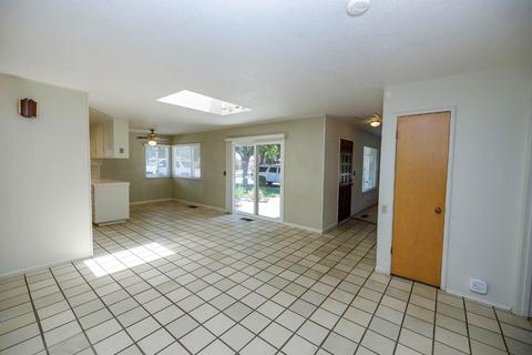 1221 Chehalem Dr, Modesto, CA 95350 photo 13