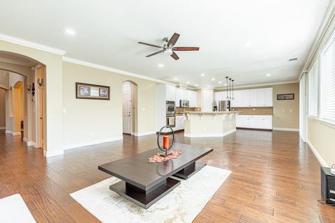 3025 Knightsbridge Ct, Modesto, CA 95355 photo 9