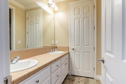 3025 Knightsbridge Ct, Modesto, CA 95355 photo 23