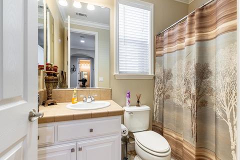 3025 Knightsbridge Ct, Modesto, CA 95355 photo 17