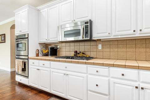 3025 Knightsbridge Ct, Modesto, CA 95355 photo 13