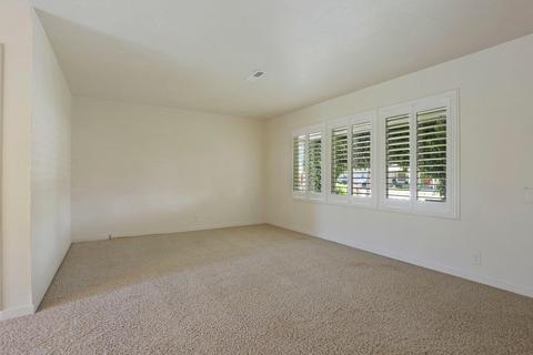 31 E Mckenzie Ave, Stockton, CA 95204 photo 3