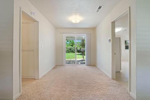 31 E Mckenzie Ave, Stockton, CA 95204 photo 17