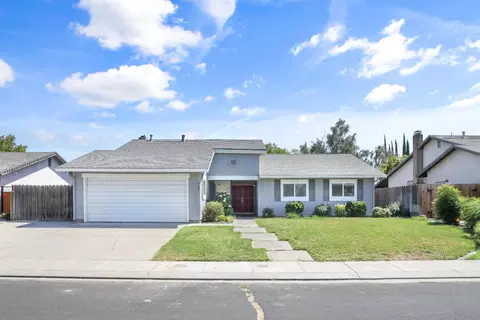 1464 Heather Ct, Manteca, CA 95336 photo 2