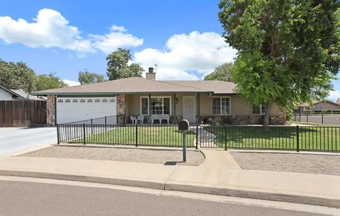 2104 Lunar Dr, Ceres, CA 95307 photo 1