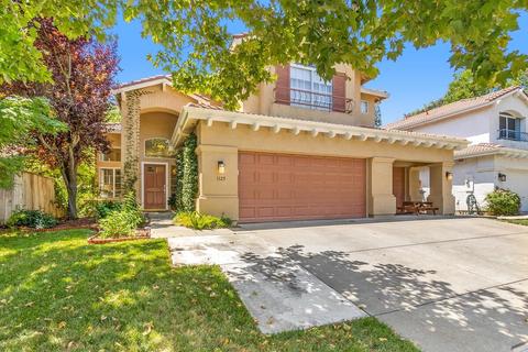 1125 Salamanca Ct, Davis, CA 95618 photo 1