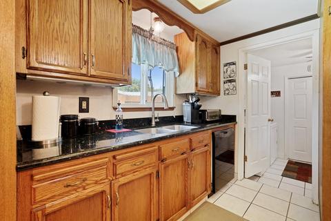 928 Kevin Ct, Modesto, CA 95350 photo 8