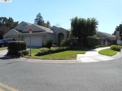 30 Nightingale Ct, Oakley, CA 94561 photo 3