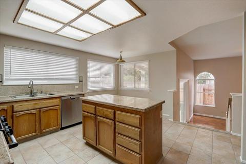 8242 Bellsbrae Dr, Antelope, CA 95843 photo 3