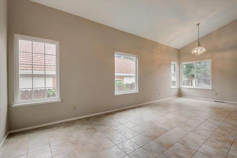 8242 Bellsbrae Dr, Antelope, CA 95843 photo 5
