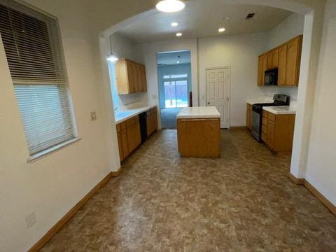 623 Pine Creek Ln, Patterson, CA 95363 photo 11