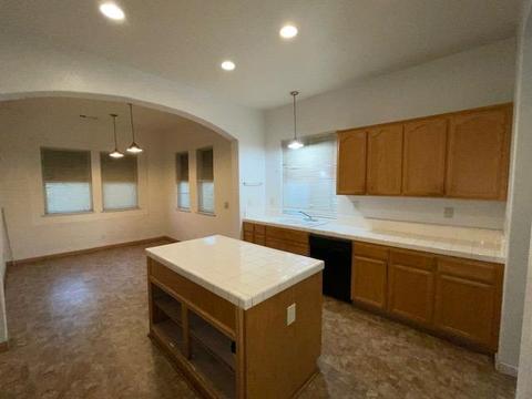 623 Pine Creek Ln, Patterson, CA 95363 photo 4