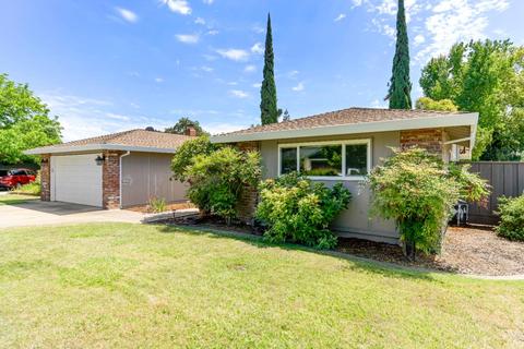 4700 Lake Dr, Carmichael, CA 95608 photo 5