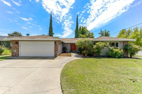 4700 Lake Dr, Carmichael, CA 95608 photo 3