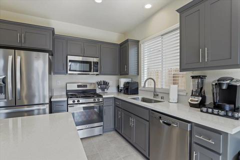 3721 Landmark Cir, Modesto, CA 95356 photo 13