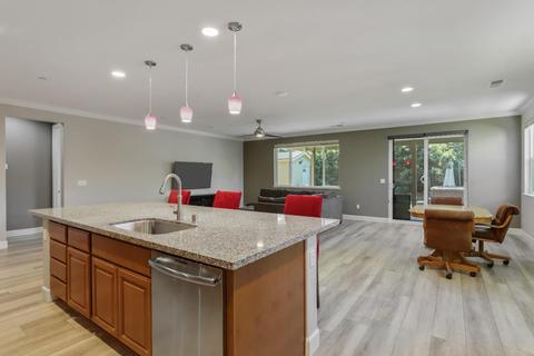 558 S Thrasher Ln, Tracy, CA 95376 photo 9