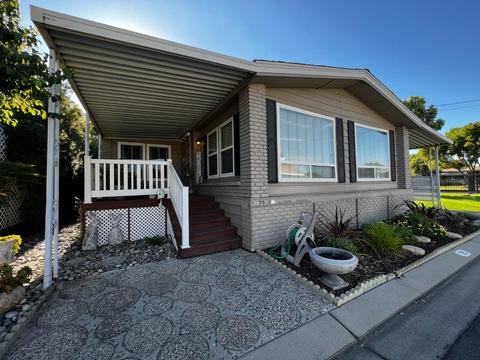 1200 Carpenter #79, Modesto, CA 95351 photo 3