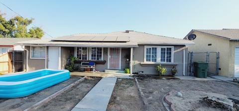 644 Chestnut St, Turlock, CA 95380 photo 2