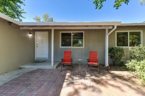 1409 Locust Pl, Davis, CA 95618 photo 3