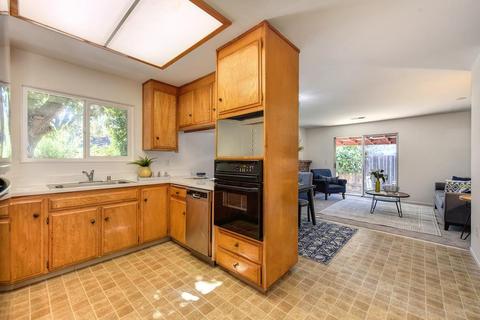 1409 Locust Pl, Davis, CA 95618 photo 13