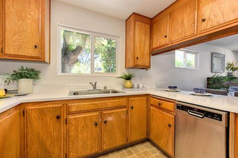 1409 Locust Pl, Davis, CA 95618 photo 12