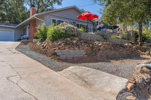 563 Russell Rd, San Andreas, CA 95249 photo 2