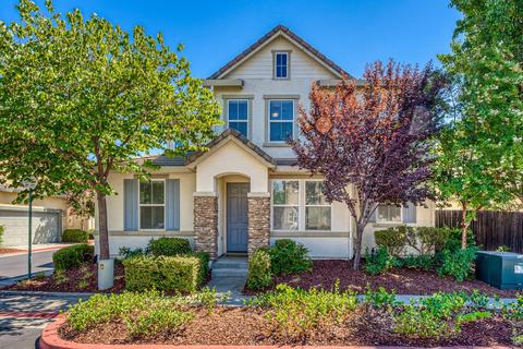 929 Courtyards Loop, Lincoln, CA 95648 photo 1