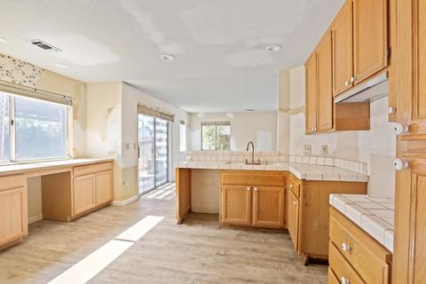 8310 Bramble Bush Cir, Antelope, CA 95843 photo 11