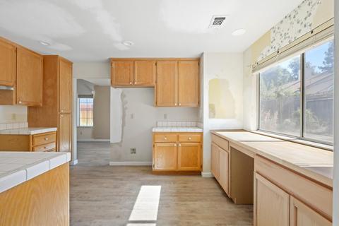 8310 Bramble Bush Cir, Antelope, CA 95843 photo 10
