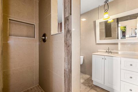 1725 Napa Ct, Modesto, CA 95351 photo 21