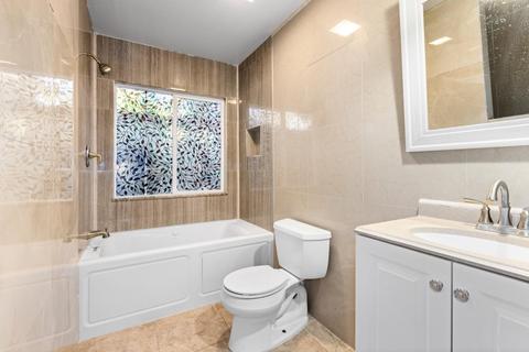 1725 Napa Ct, Modesto, CA 95351 photo 20
