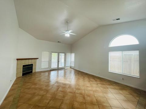 1205 Crater Ave, Modesto, CA 95351 photo 4