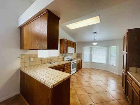1205 Crater Ave, Modesto, CA 95351 photo 8