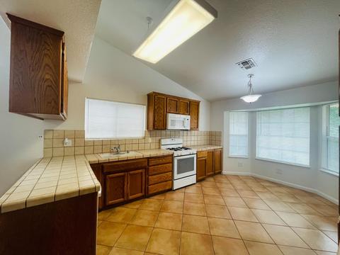 1205 Crater Ave, Modesto, CA 95351 photo 13