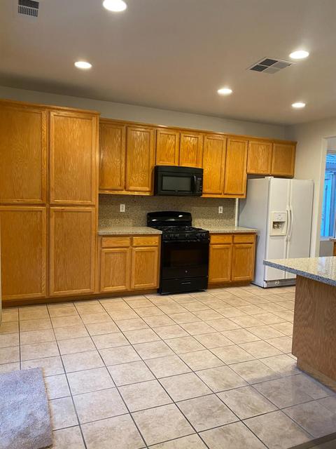 1379 Michael Dr, Tracy, CA 95377 photo 8