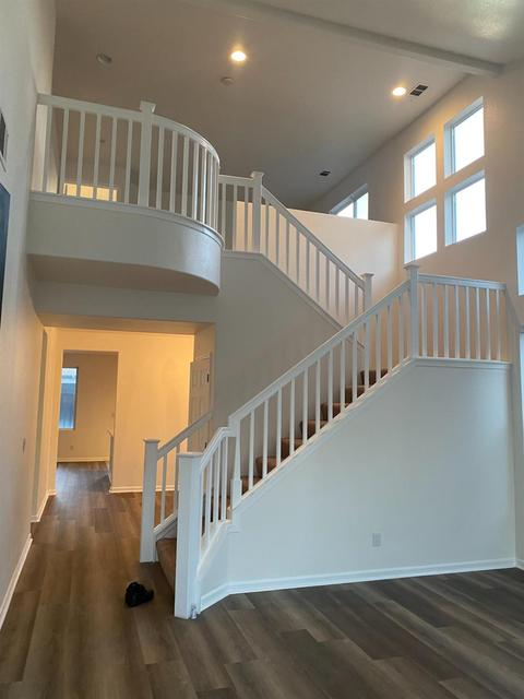 1379 Michael Dr, Tracy, CA 95377 photo 3