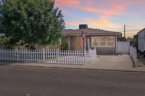 2040 Sequoia St, Ceres, CA 95307 photo 2