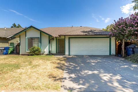 410 Wolfe Ave, Turlock, CA 95380 photo 1