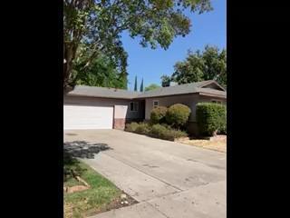 2901 Debbie Ln, Modesto, CA 95350 photo 1