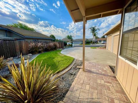 1209 Chianti Dr, Lodi, CA 95240 photo 2