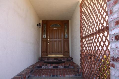 650 Emerald Pl, Manteca, CA 95336 photo 3