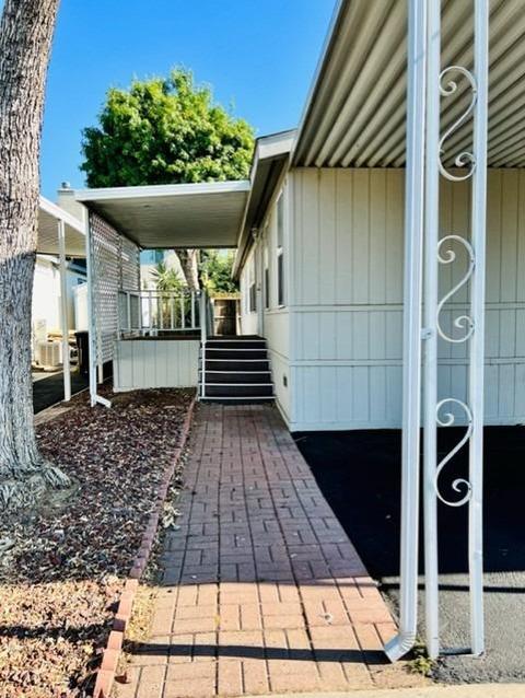 74 Clipper Ln, Modesto, CA 95356 photo 3