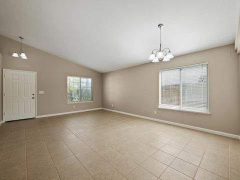 1600 Lariat Ln, Olivehurst, CA 95961 photo 4