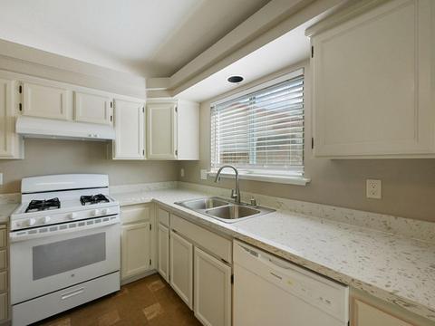 1600 Lariat Ln, Olivehurst, CA 95961 photo 7