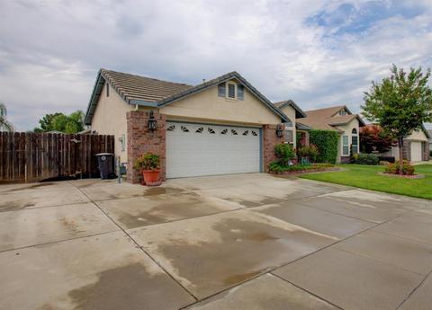 1367 Madelena Ln, Manteca, CA 95336 photo 4