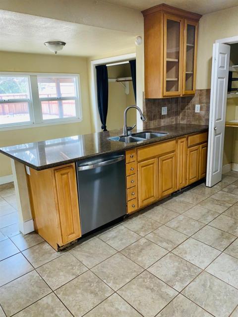 724 Thompson Rd, Modesto, CA 95351 photo 12